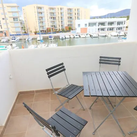 Apartment R. Marine Ii